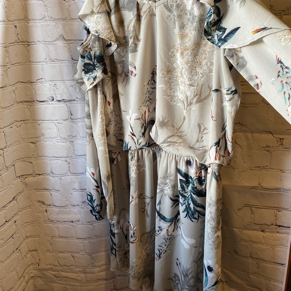 Dex size medium crepe short dress - Picture 4 of 11